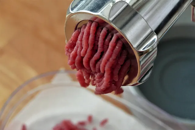 Photo of carne macinata 1kg: Confronta il prezzo di carne macinata 1kg in diversi paesi e vedi quanto pesa sul salario medio locale